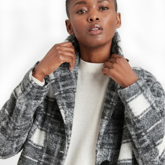 Banana Republic Black White Plaid Coat 